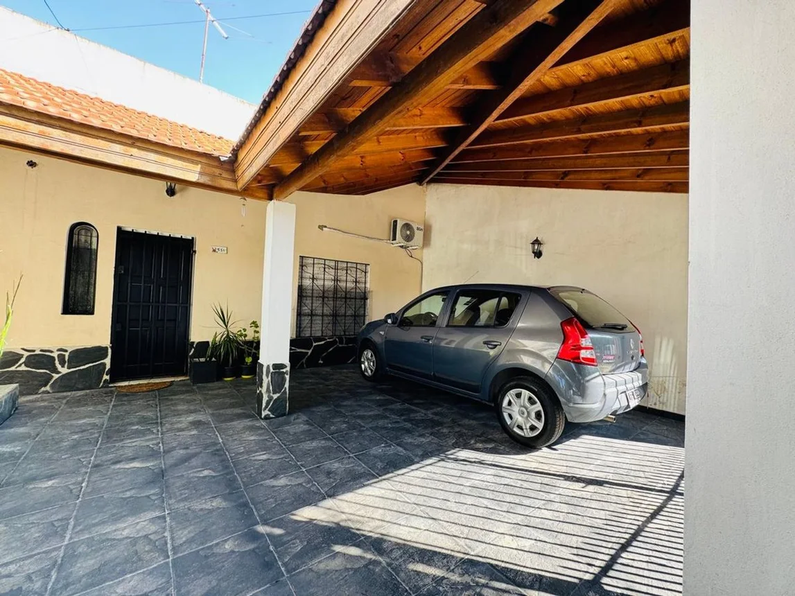 PH de 3 ambientes en venta en Lanús Oeste, Santiago Plaul 2500