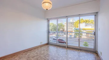 VENTA APARTAMENTO 3 DORMITORIOS CON RENTA POCITOS