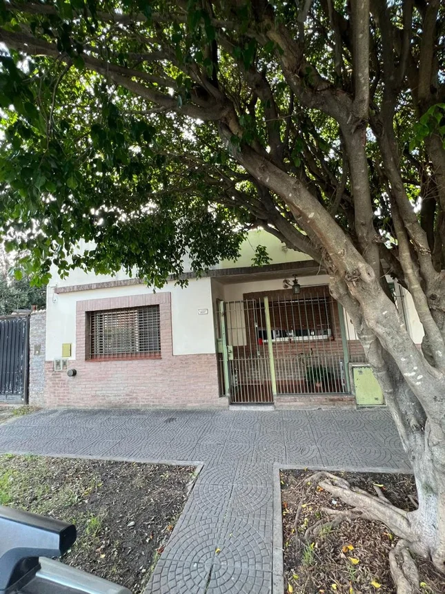 PH de 3 ambientes en venta en El Palomar, Evaristo Carriego 2600