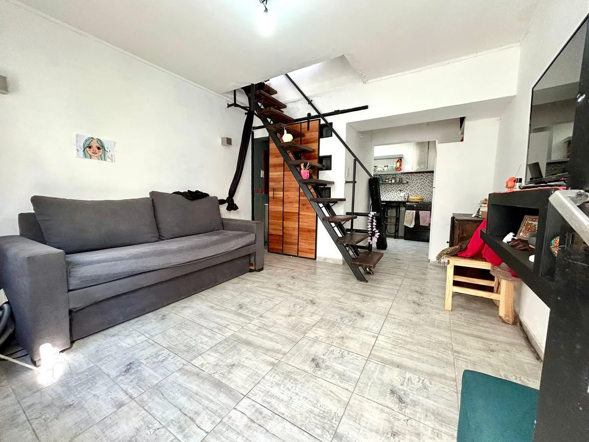PH de 2 ambientes en venta en La Plata, 40 E/ 27 y 28 1600