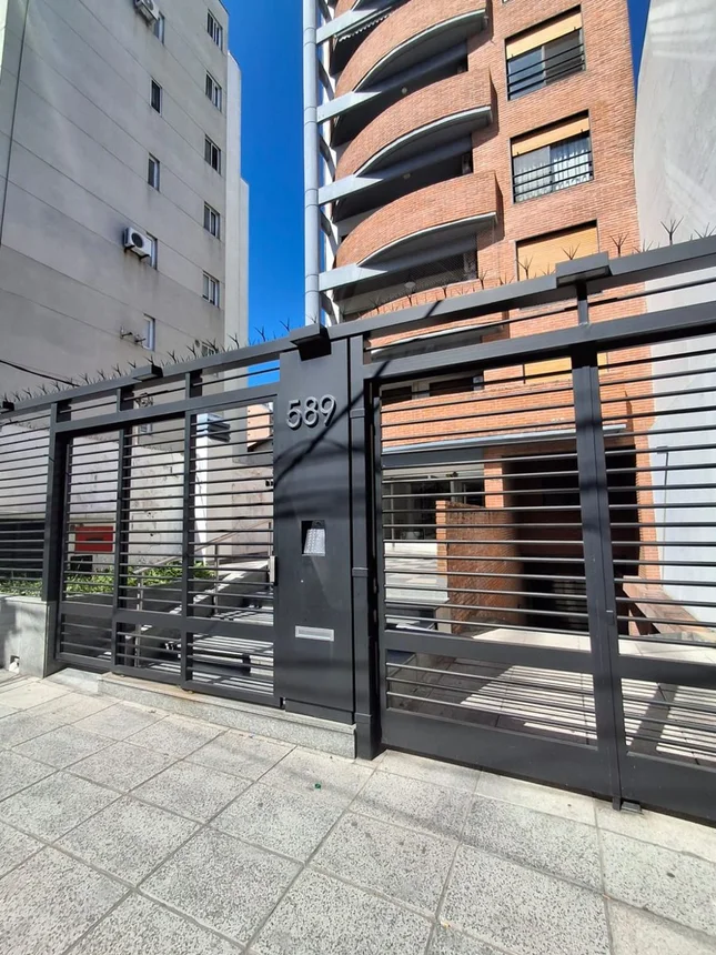 Semipiso de 4 ambientes en venta en Wilde, Martín Fierro 500