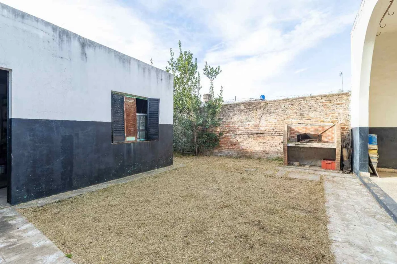 Casa en venta en Caseros, foto 3