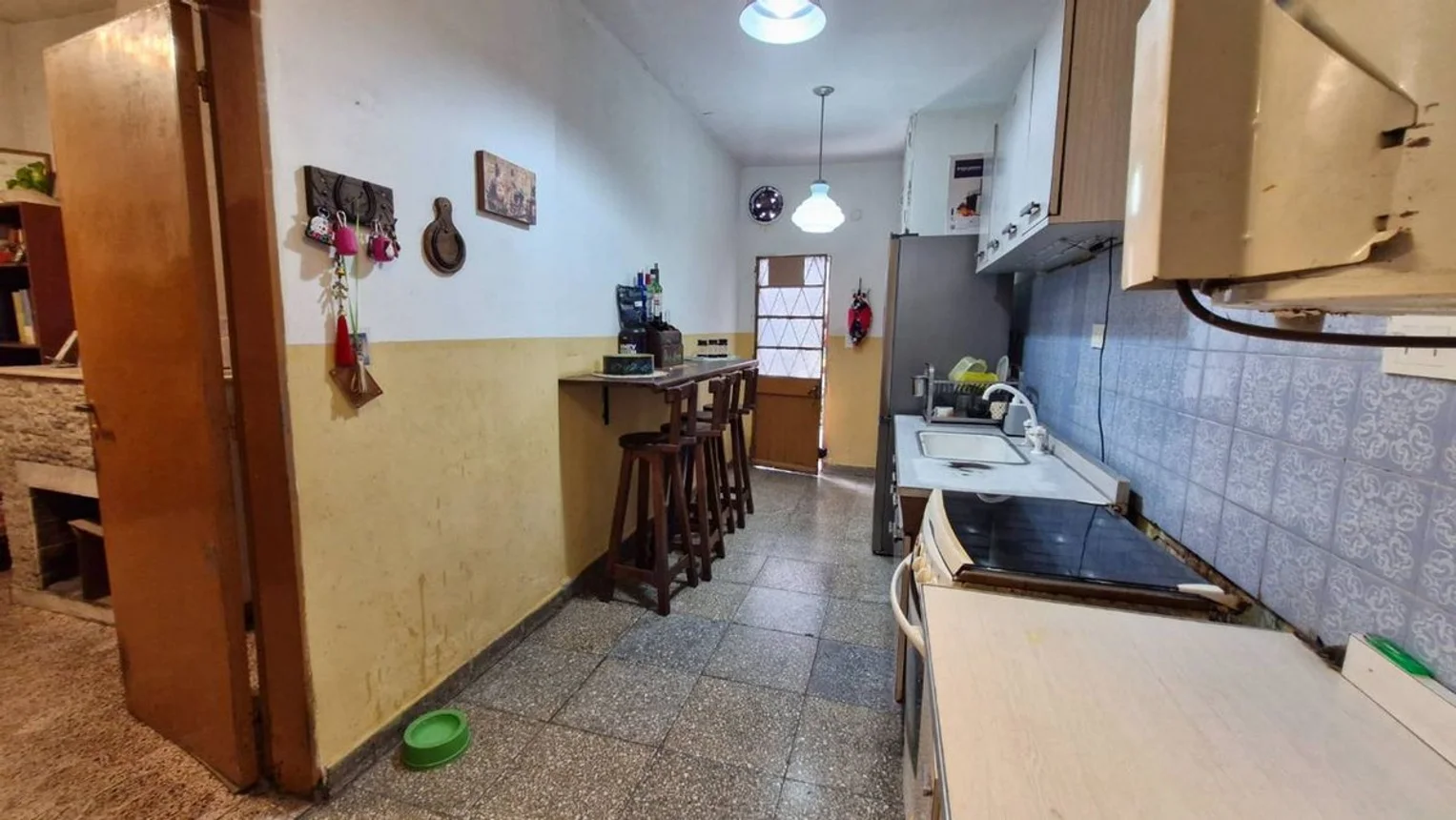 Casa tríplex en venta en Temperley, foto 4