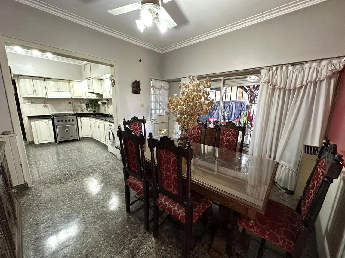 Casa de 4 ambientes en venta en Lomas de Zamora, El Churrinche 3900, foto 4