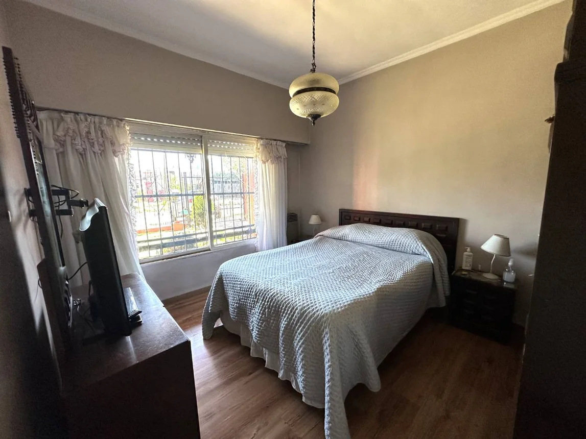Casa de 4 ambientes en venta en Lomas de Zamora, El Churrinche 3900, foto 5