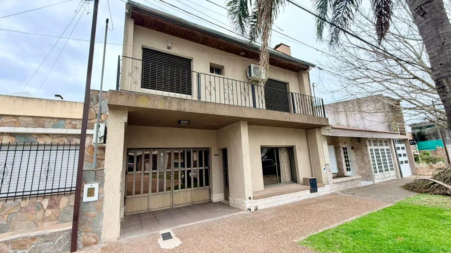 Casa 2 plantas y 5 dormitorios, centro de crespo, foto 1