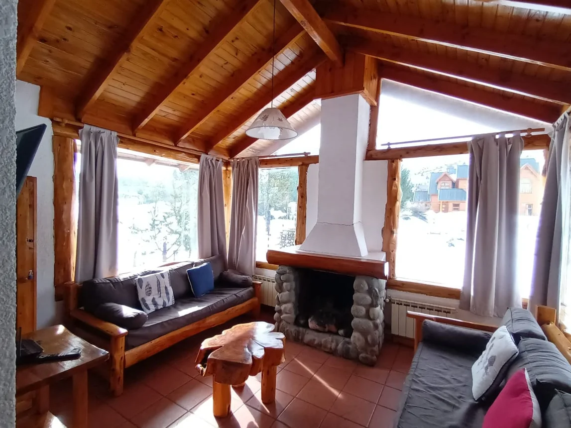 Dúplex de 3 ambientes en venta en San Carlos de Bariloche, Bustos 9700