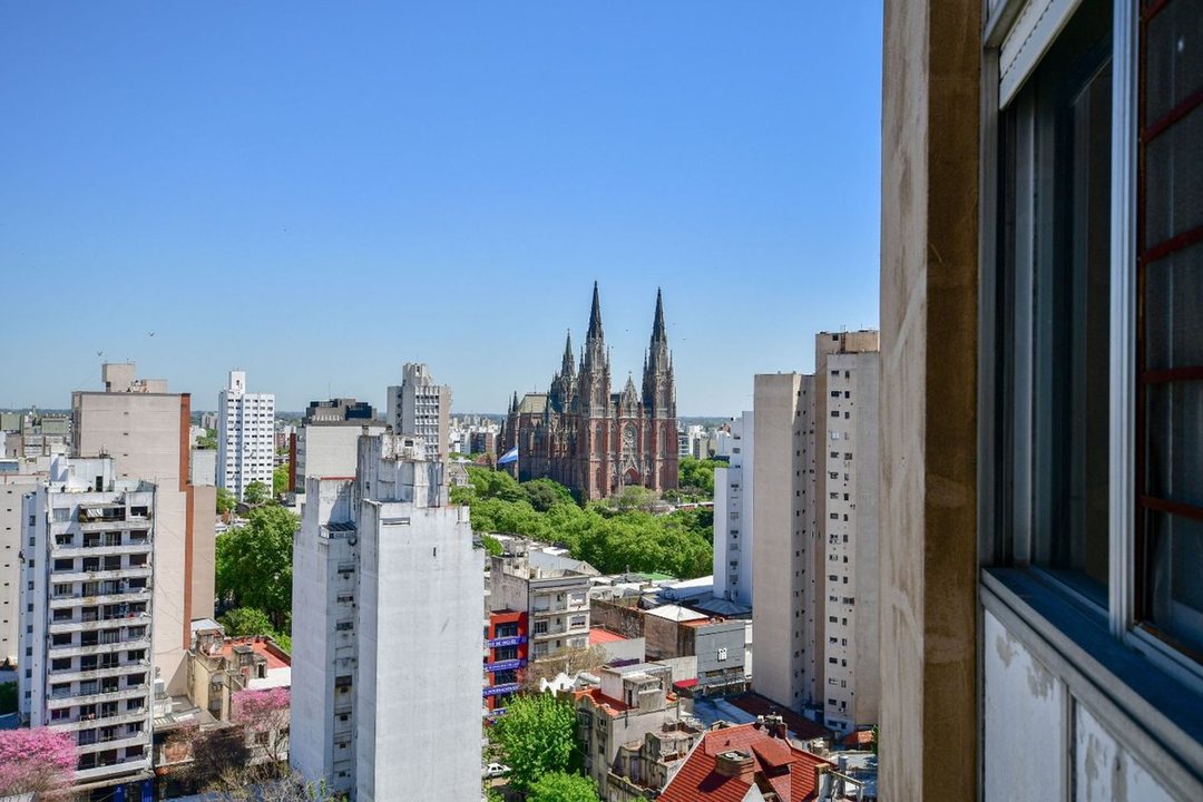 DEPARTAMENTO EN VENTA LA PLATA 3 DORMITORIOS