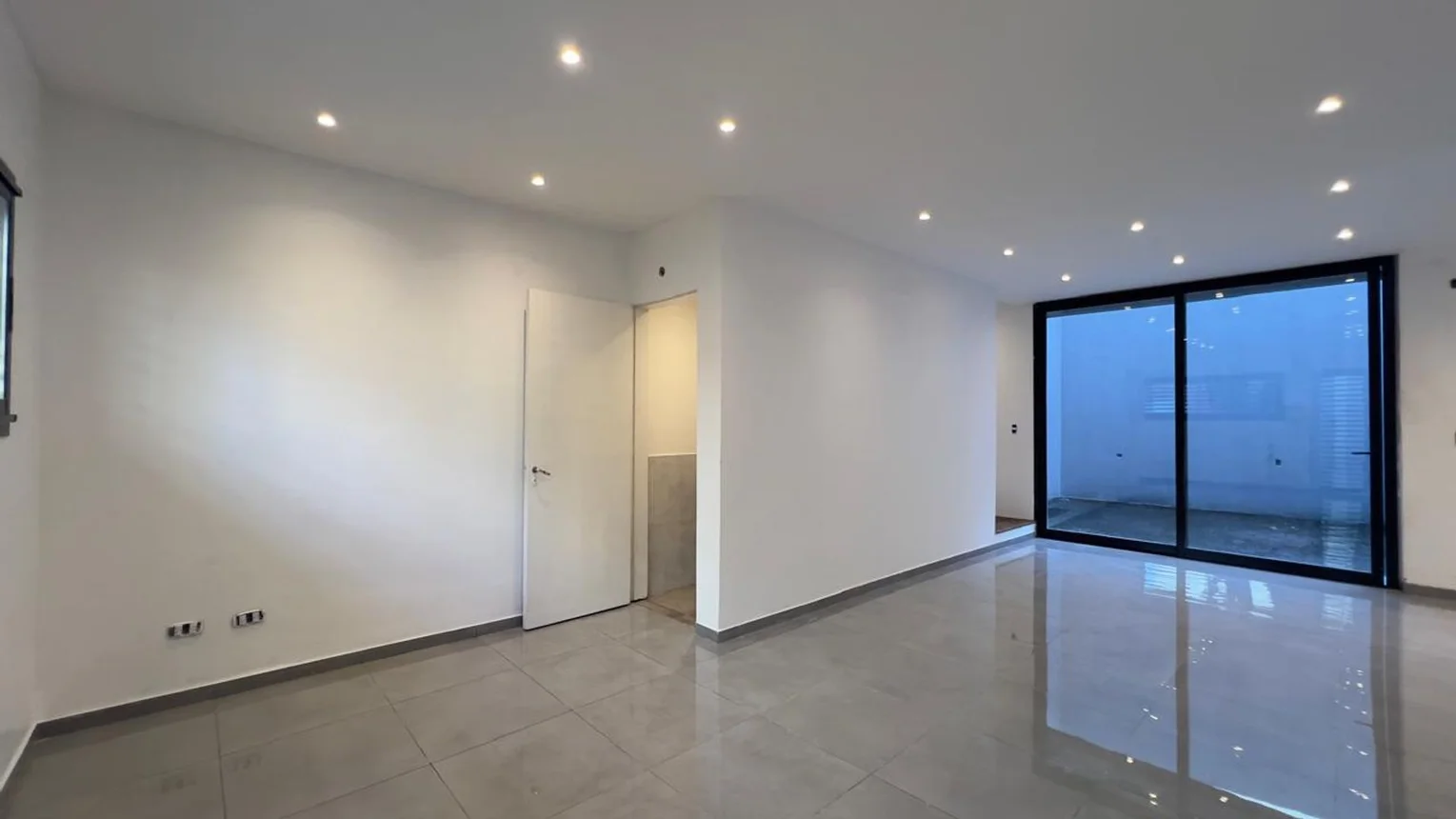 Casa en venta en La Plata, foto 3