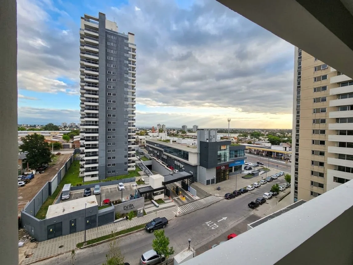 Departamento de 5 ambientes en venta en Córdoba, Avenida Colón 3400