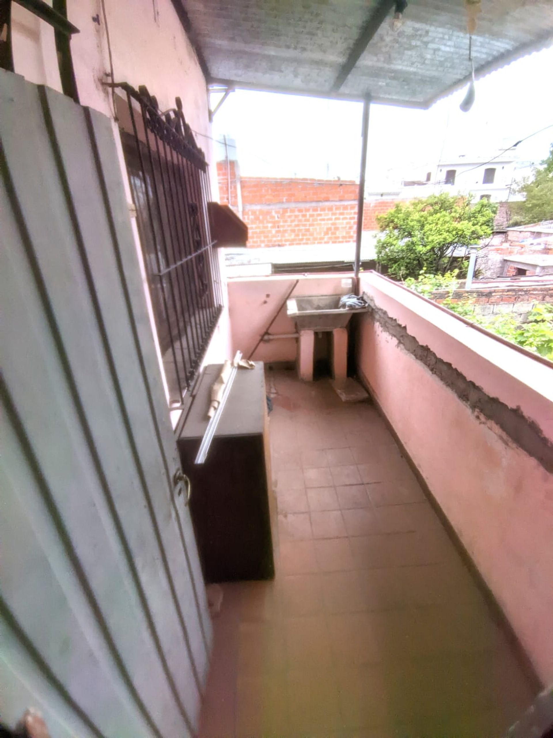 CASA EN VENTA A RECICLAR MACROCENTRO - foto 5