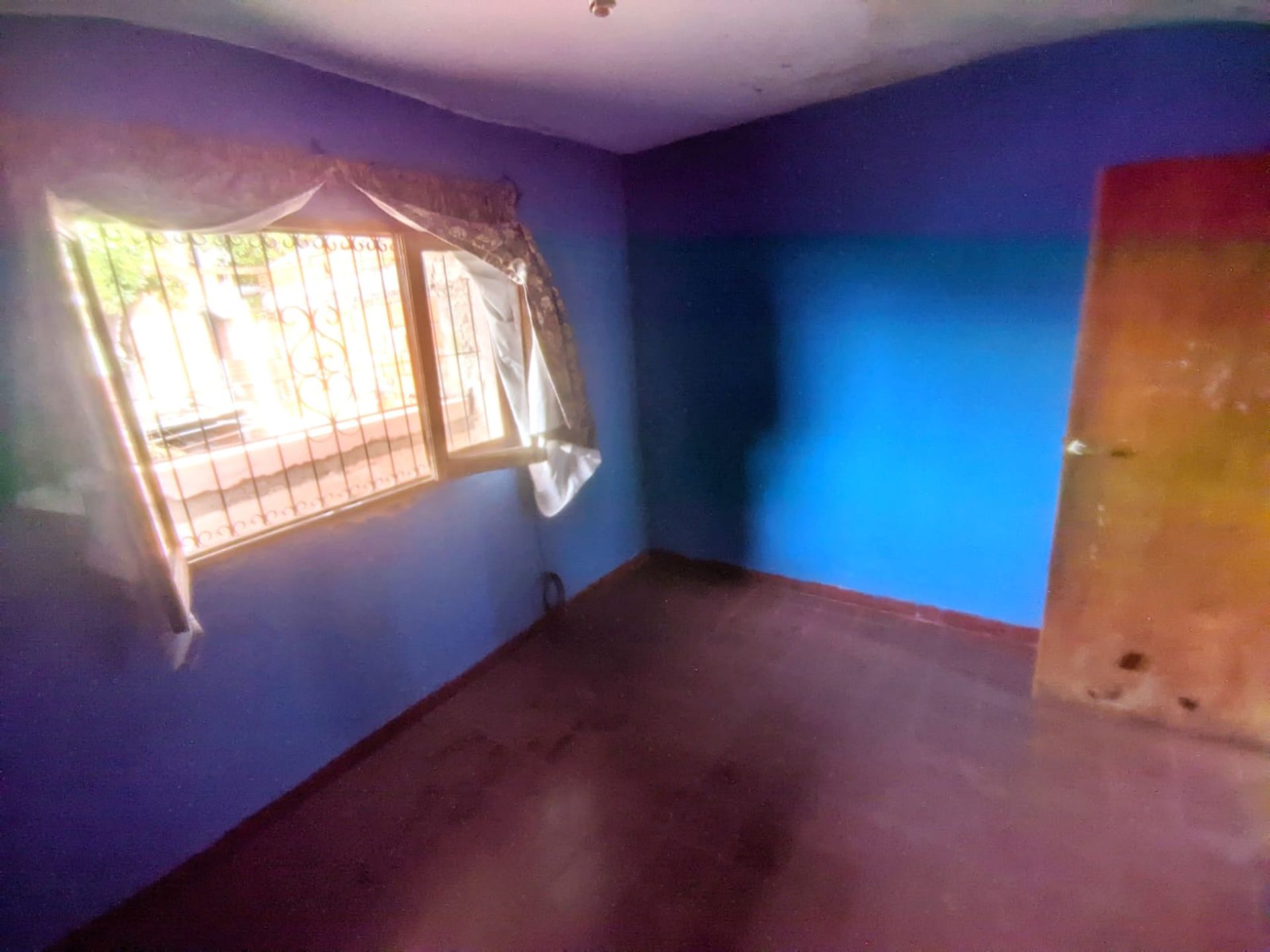CASA EN VENTA A RECICLAR MACROCENTRO - foto 4