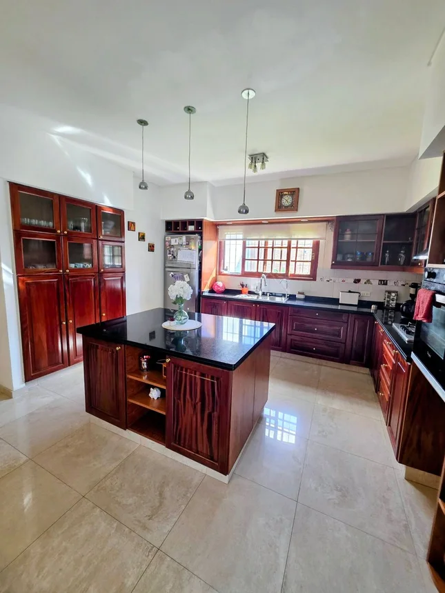 Casa en venta en Ramos Mejía, foto 2