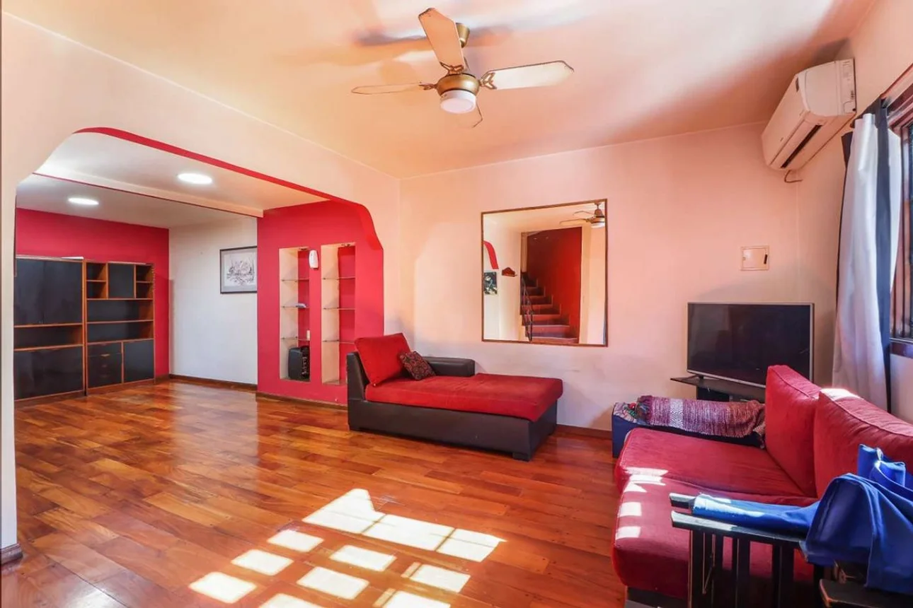 Casa de 3 ambientes en venta en Monte Castro, Virgilio 1800, foto 2