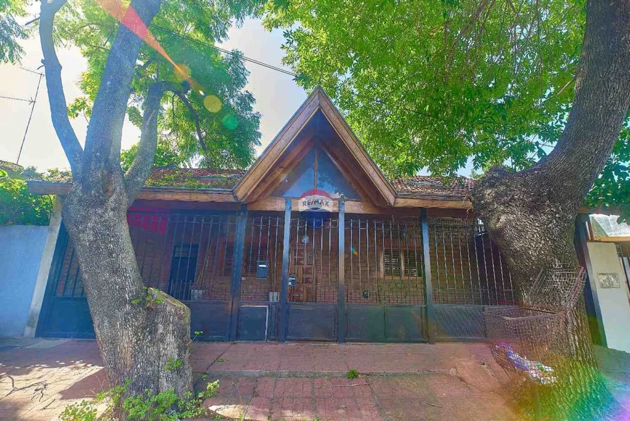 Casa de 4 ambientes en venta en Florencio Varela, Juan Antonio Baro E/ Mitre y Dr Nicolas Boccuzzi 3200, foto 2