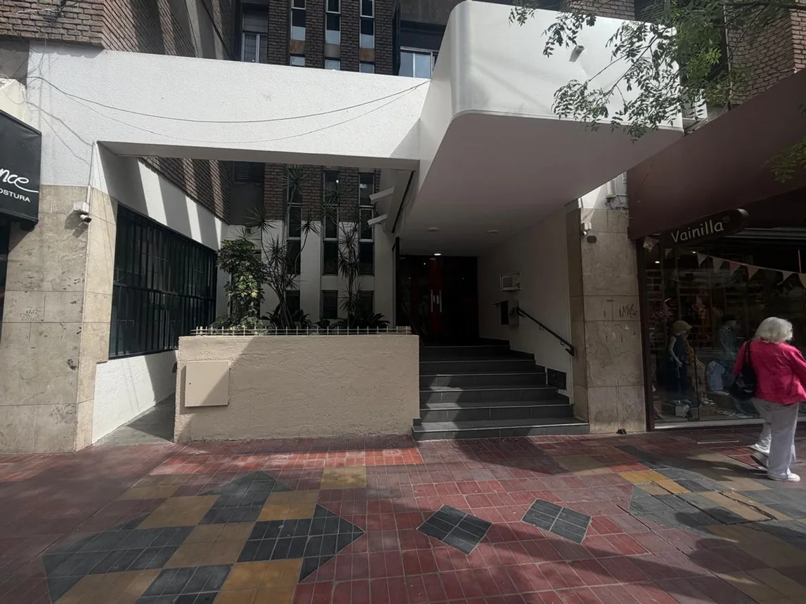 Departamento de 4 ambientes en venta en Mendoza, 9 de Julio 900, foto 3