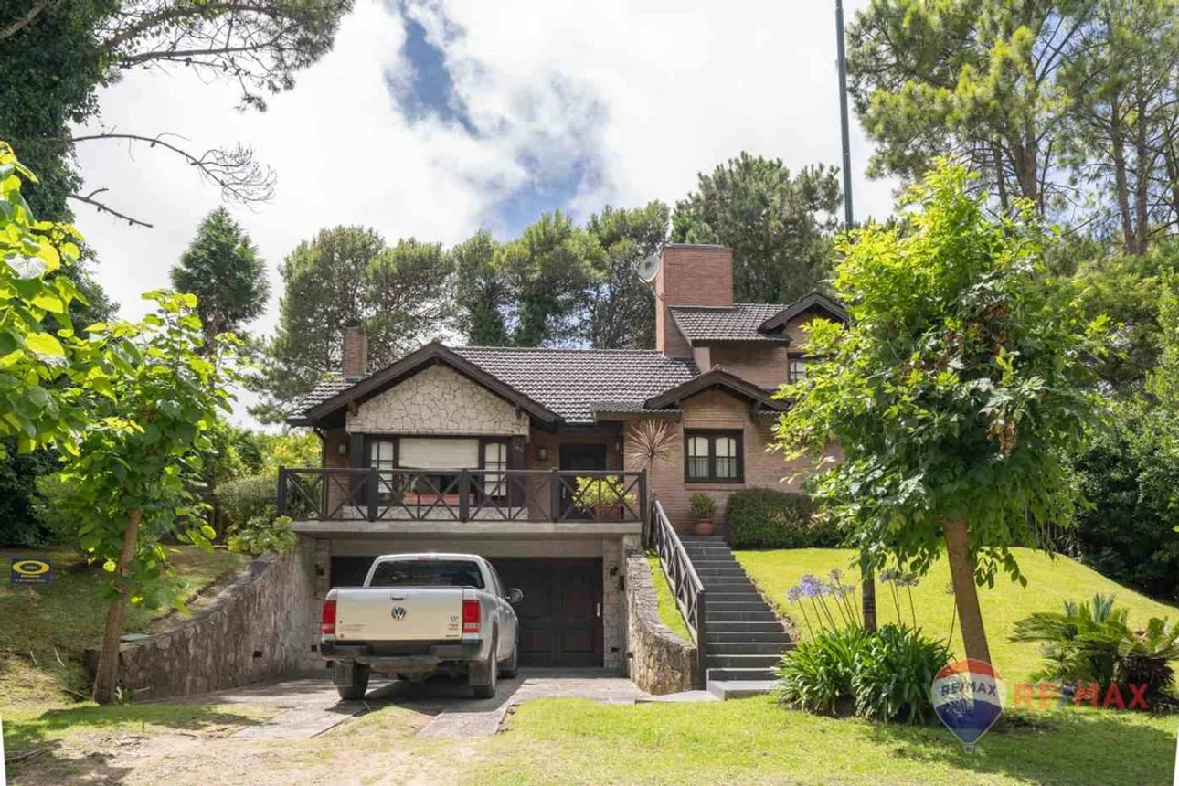 Casa en venta en Pinamar, foto 2