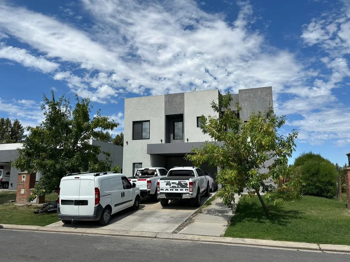 Casa de 4 ambientes en venta en Tristán Suárez, San Felipe, C. el Deslinde 1107, Tristán Suárez, Provincia de Buenos Aires 100, foto 2