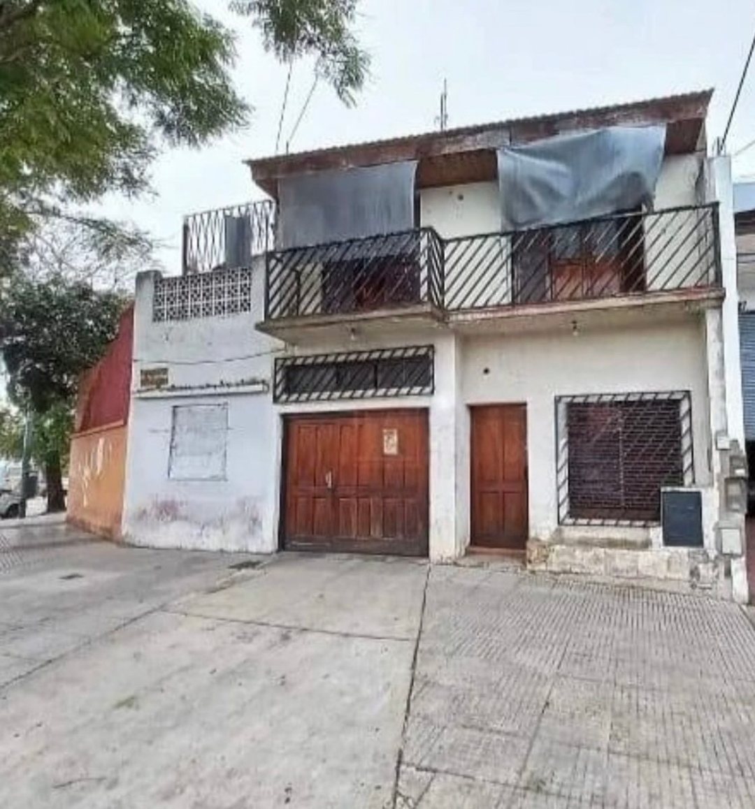 VENTA DE CASA 5 AMB  PARQUE AVELLANEDA  C/TERRAZA