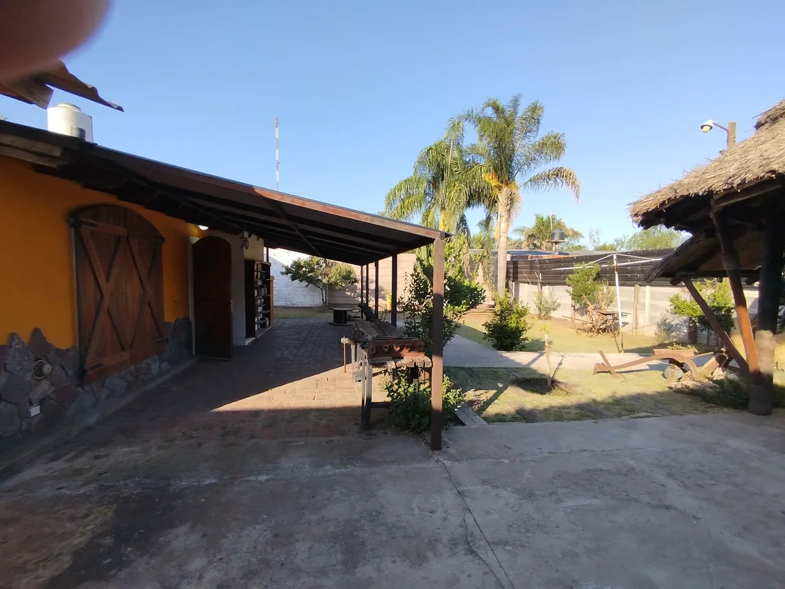 Casa de 4 ambientes en venta en Paso del Rey, Arribeños 5700
