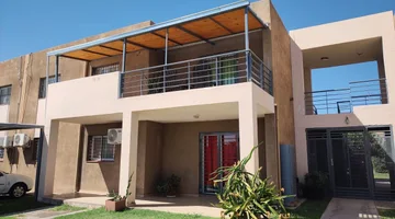 DEPARTAMENTO APTO CRÉDITO. B° LA SUPERIORA. RAWSON