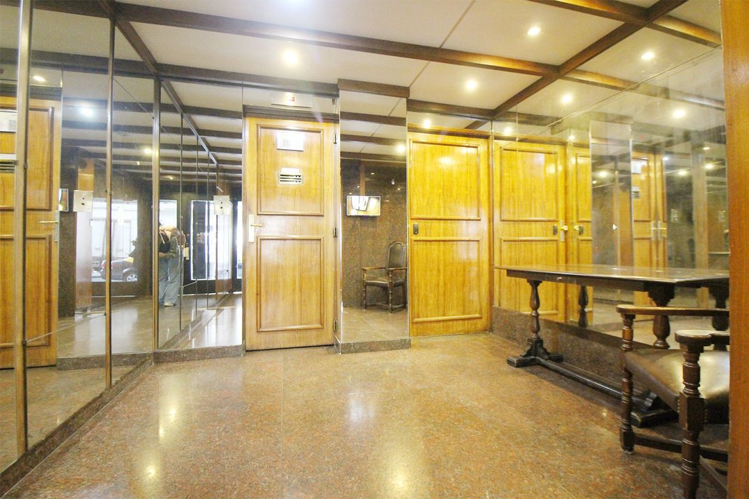 DEPARTAMENTO EN  PISO COMPLETO ALTA LUMINOSIDAD