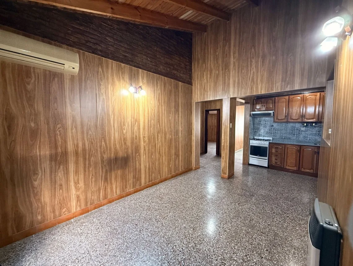 Casa en venta en Bernal Este, foto 2