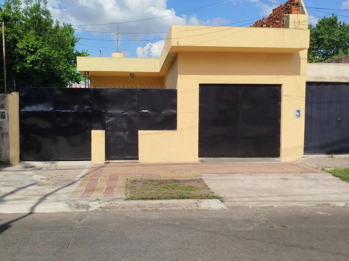 Casa de 3 ambientes en venta en Caseros, Martín de Alzaga 3300, foto 2