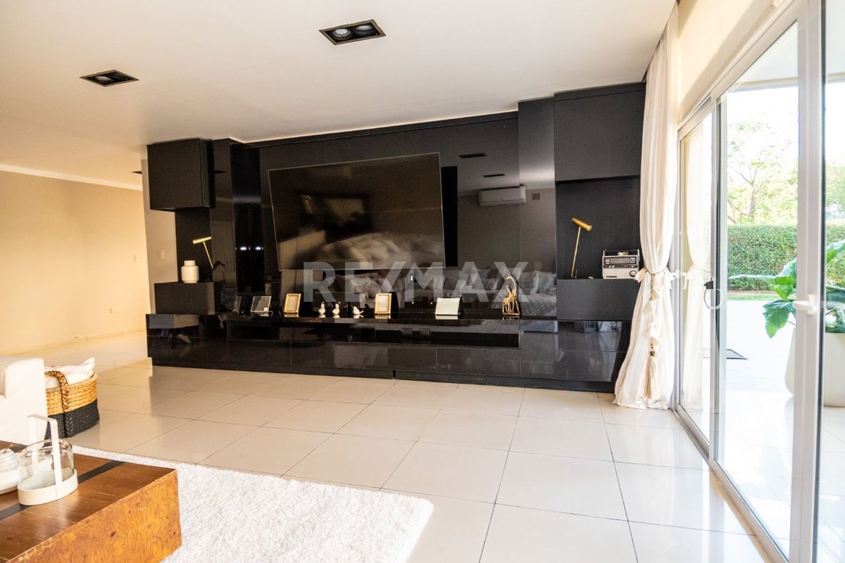 CASA EN VENTA 3 DORM LOS OLMOS ACEPTA PERMUTA - foto 14