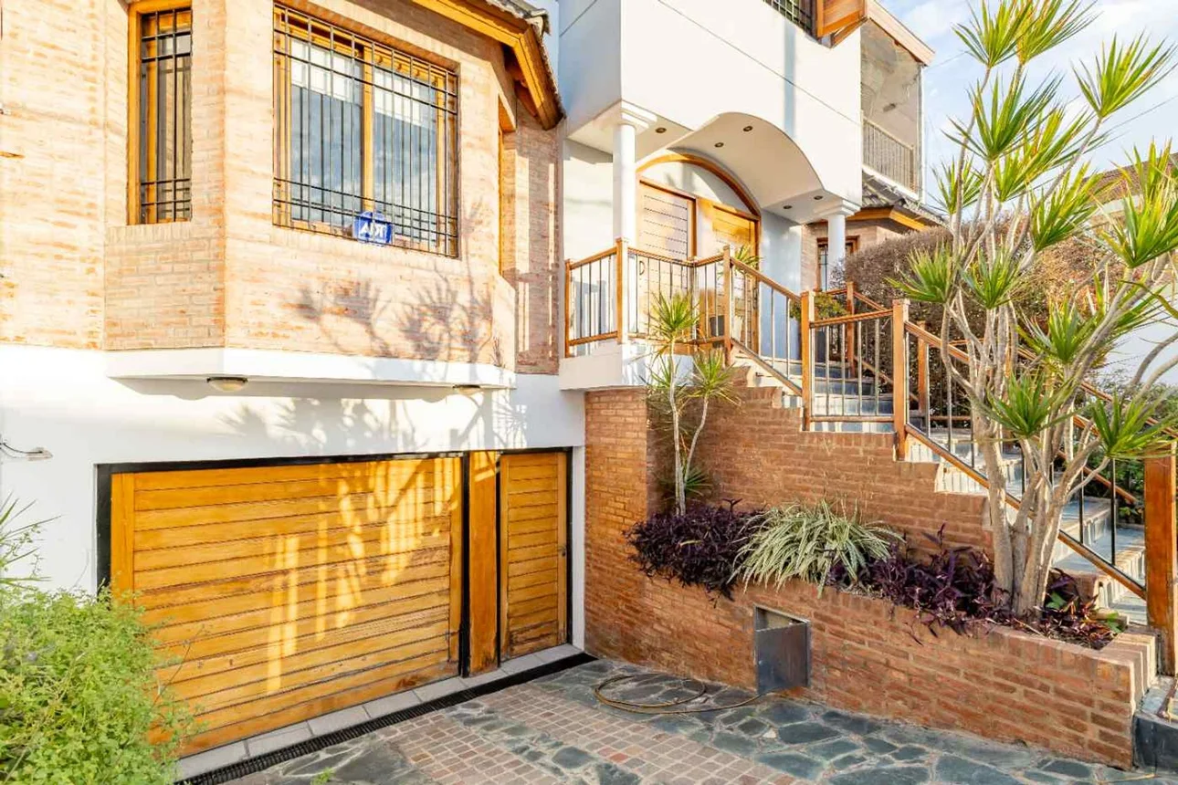 Casa dúplex de 4 ambientes en venta en Villa Bosch, Guido Spano 1300, foto 2