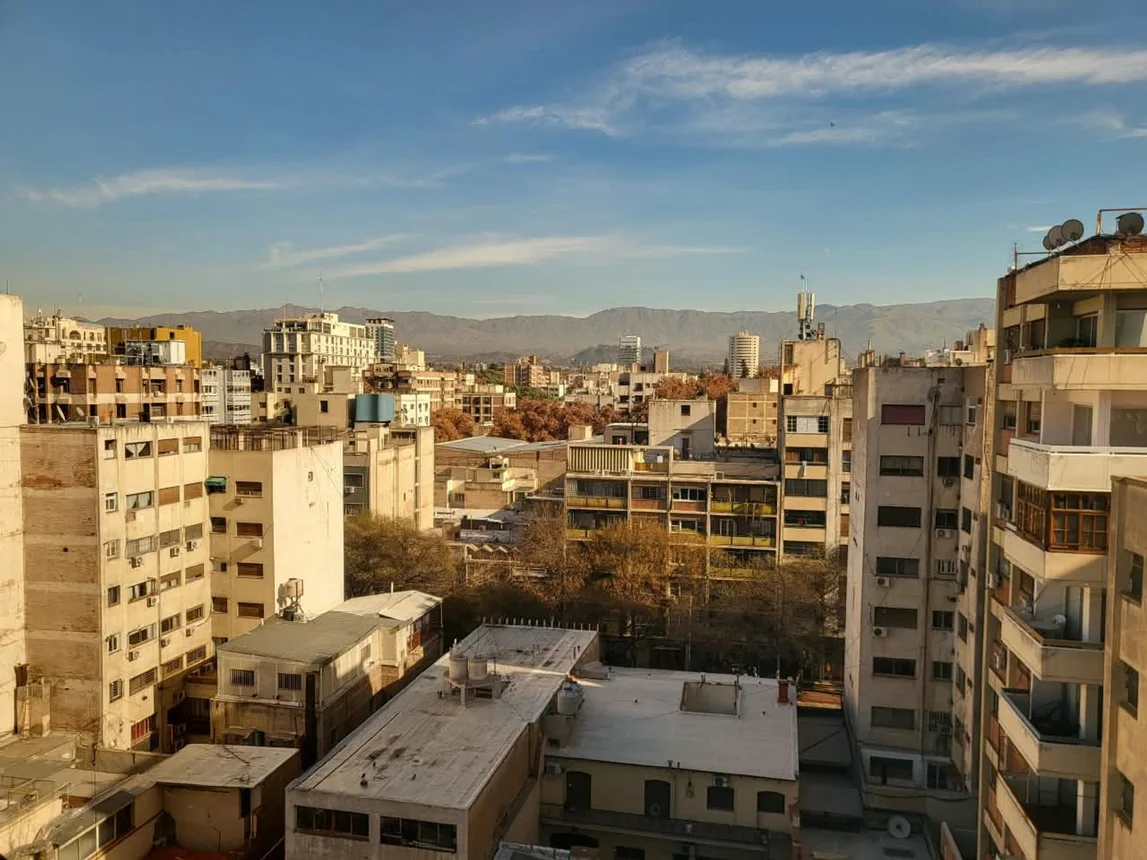 Departamento de 4 ambientes en venta en Mendoza, Avenida San Martín 1000, foto 3