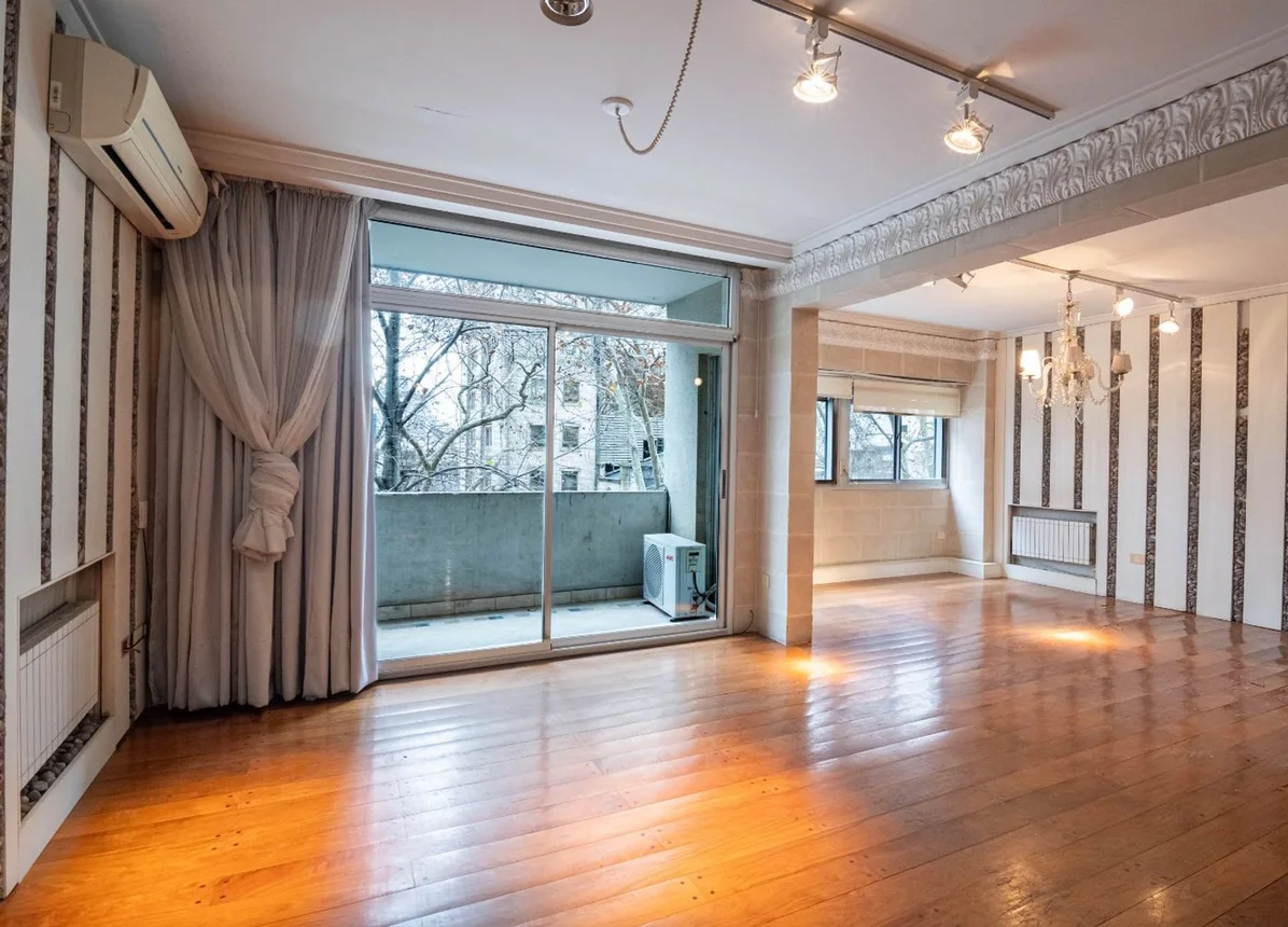 Departamento de 5 ambientes en venta en La Plata, Avenida 53 700