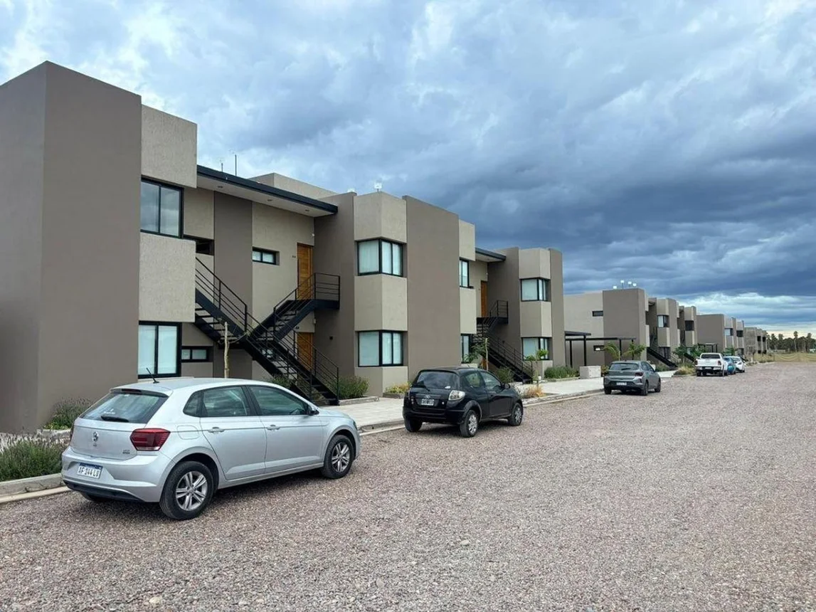 Dúplex de 3 ambientes en venta en Guaymallén, Severo del Castillo 1300