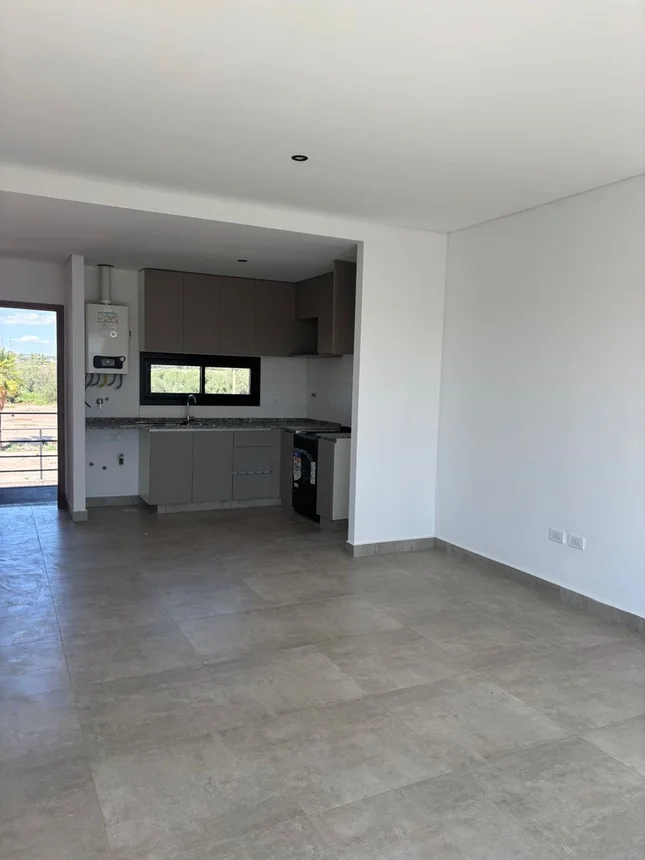 Dúplex de 3 ambientes en venta en Guaymallén, Severo del Castillo 1300, foto 4