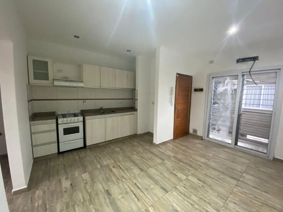 Departamento de 2 ambientes en venta en San Antonio de Padua, Correa 200