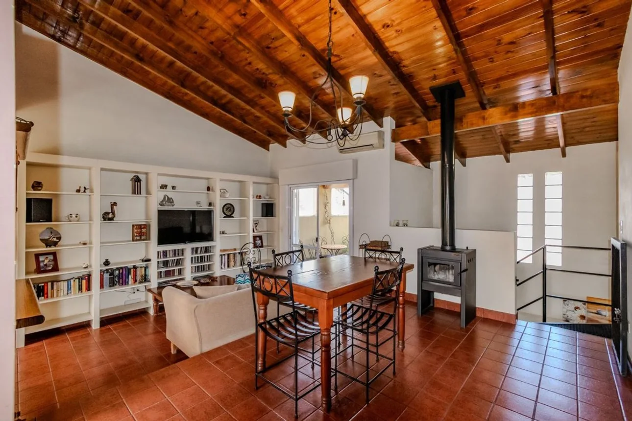 Casa en venta en Ramos Mejía, foto 2