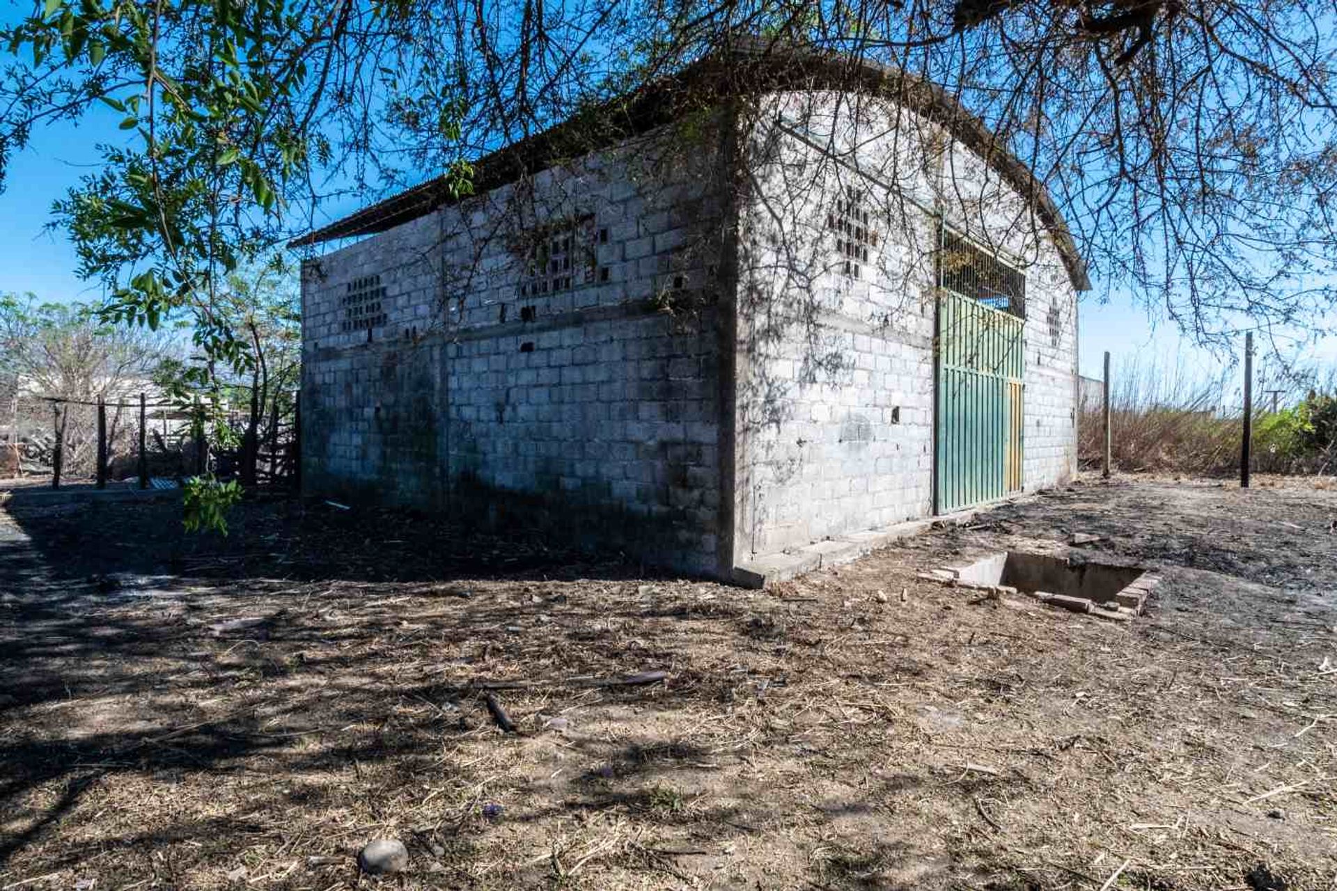 GALPON DE 130 M² VENTA ZONA SANTA ANA ZONA SUR - foto 6