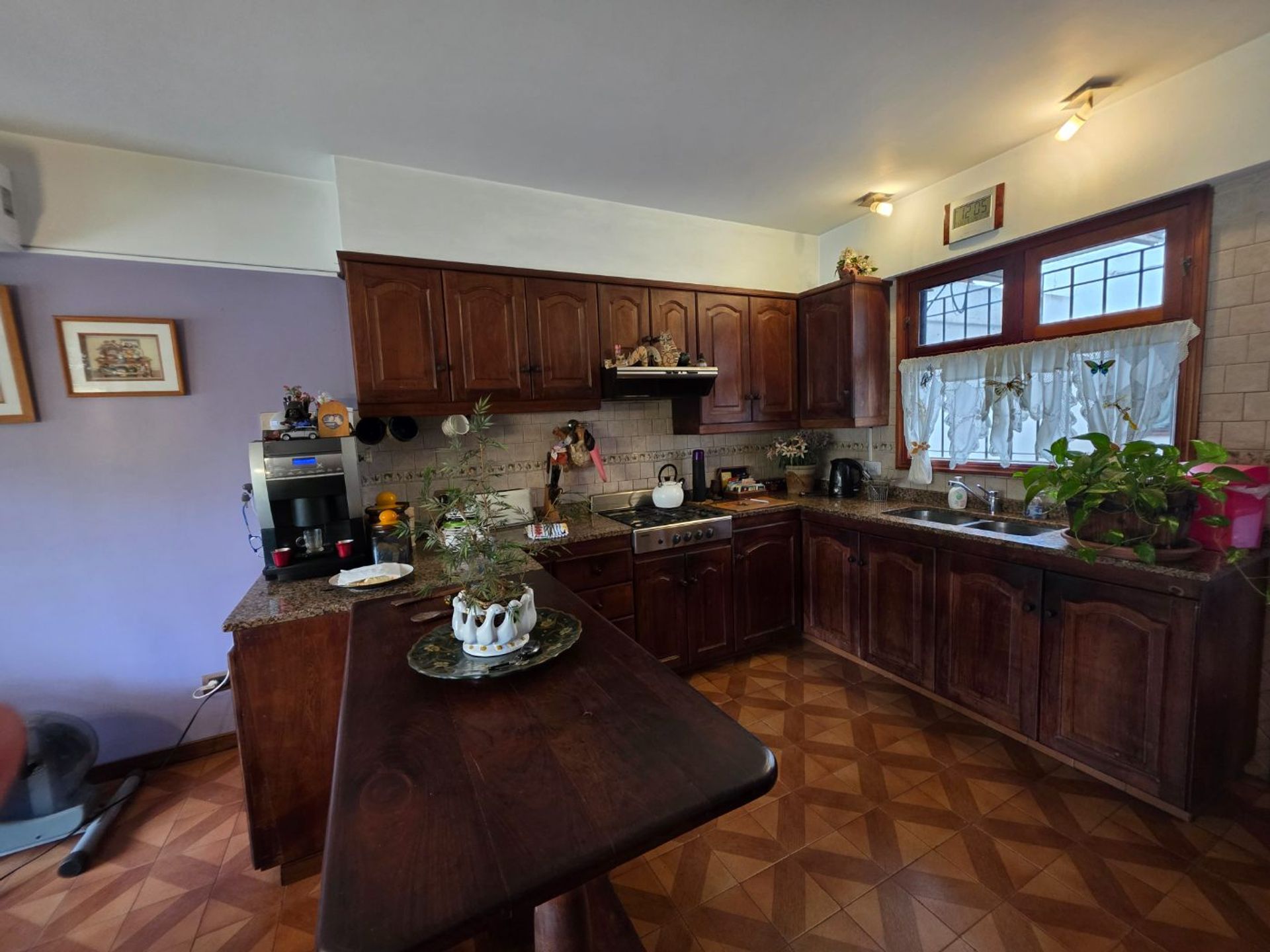 Foto 8 — Venta casa 5 ambientes con cochera doble en Bernal