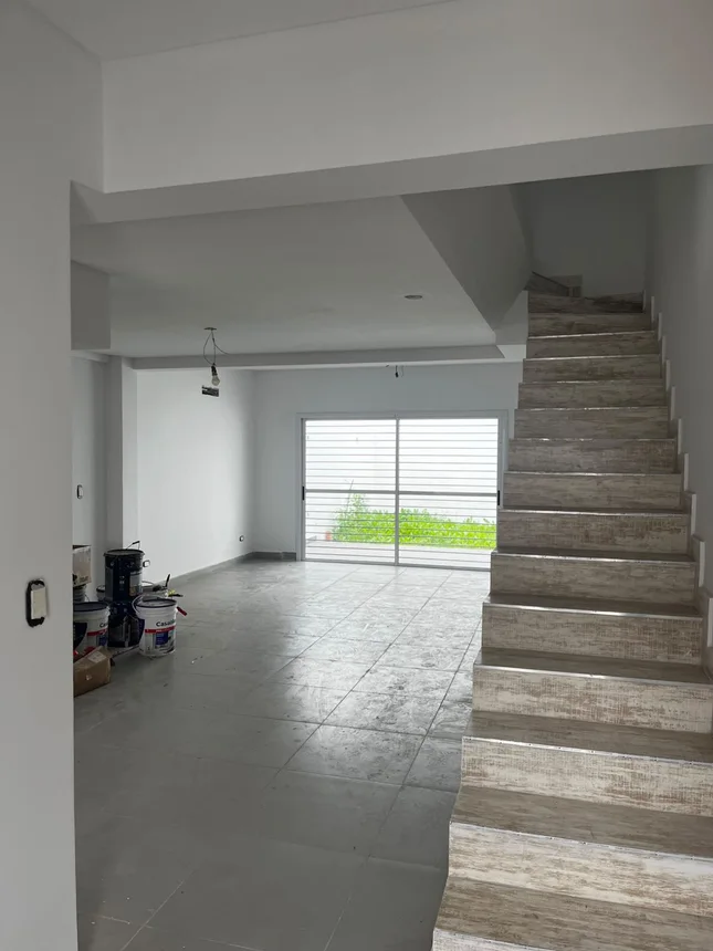 PH de 4 ambientes en venta en Castelar, Galicia 1100, foto 5