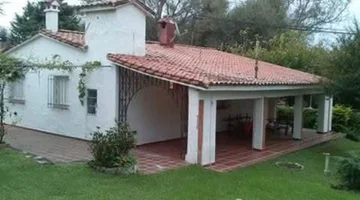 VENTA CASA 3 DORM + DPTO 2 DORM EN VILLA LA BOLSA