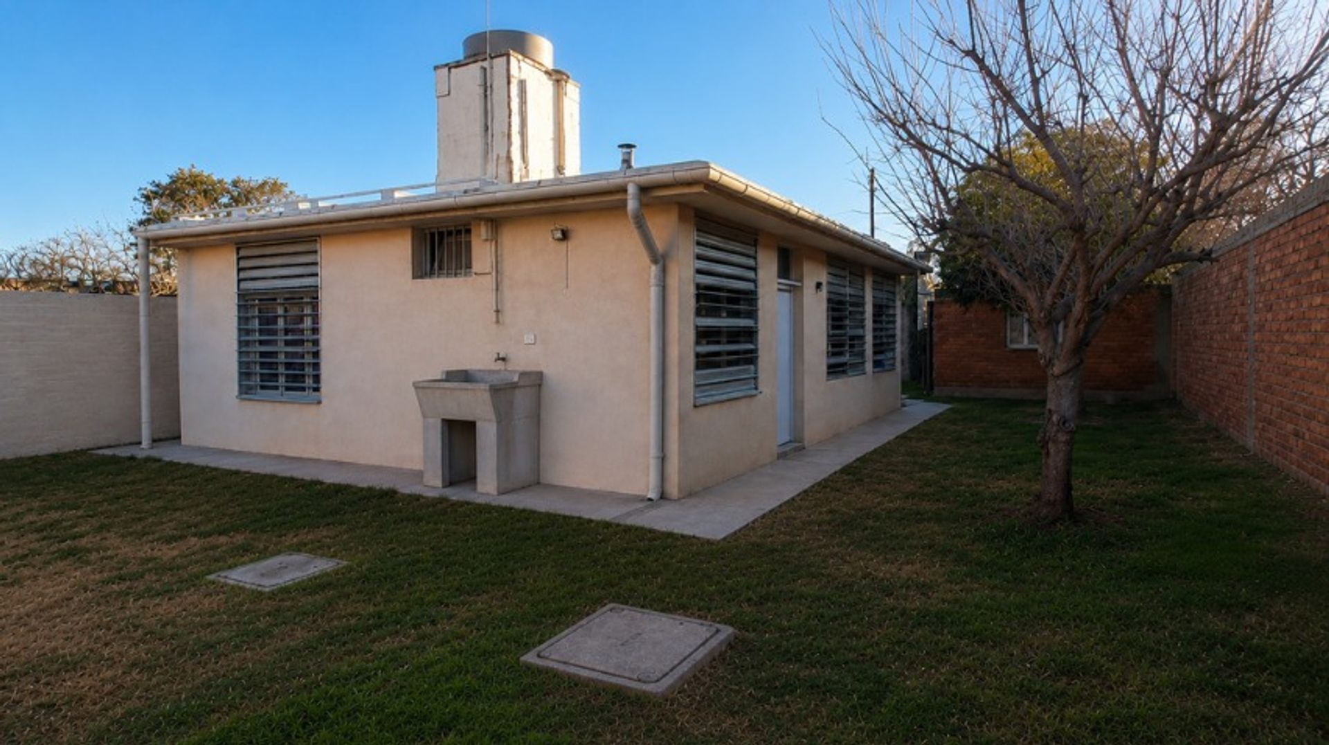 Foto 5 — CASA EN VENTA + DEPARTAMENTO
