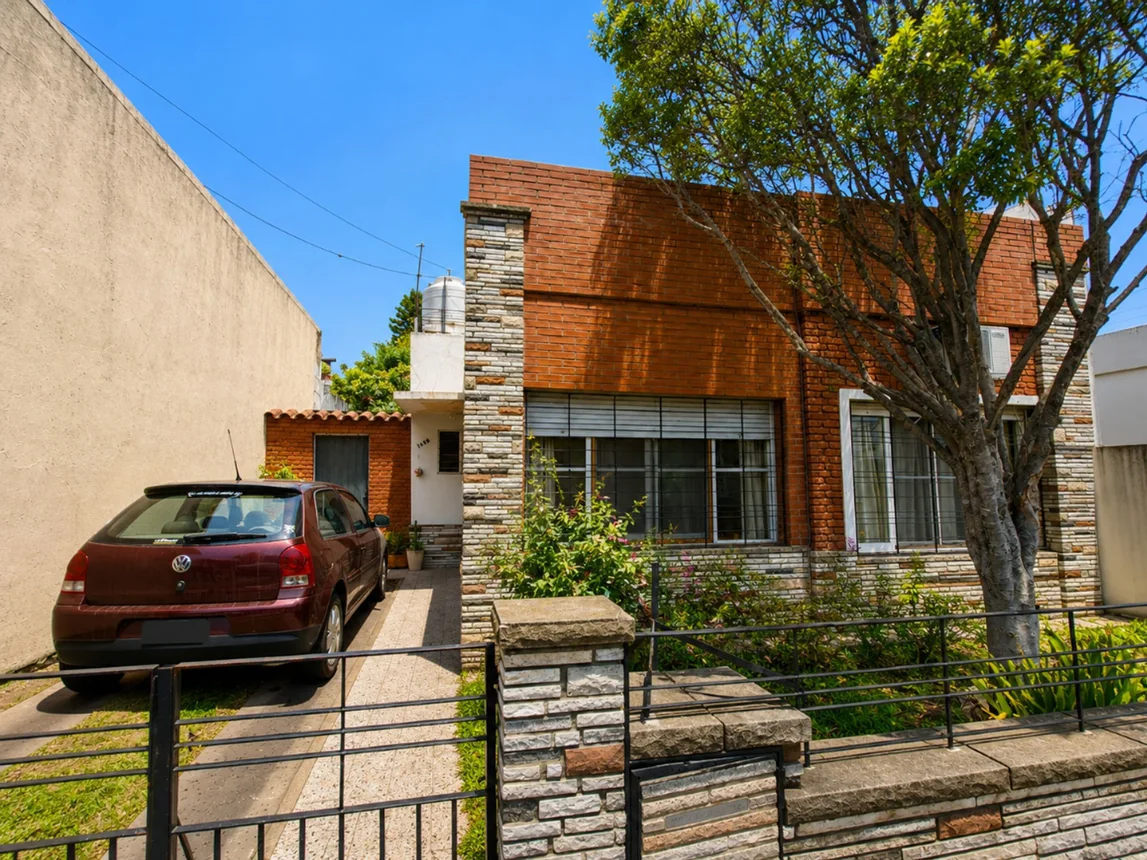 Casa de 3 ambientes en venta en Bernal Oeste, Chaco 1400, foto 2