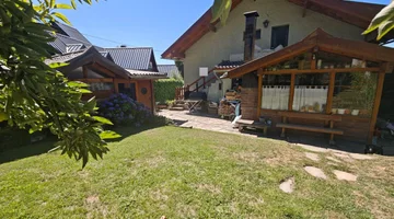 Casa de 3 dormitorios, jardin y cochera en MELIPAL