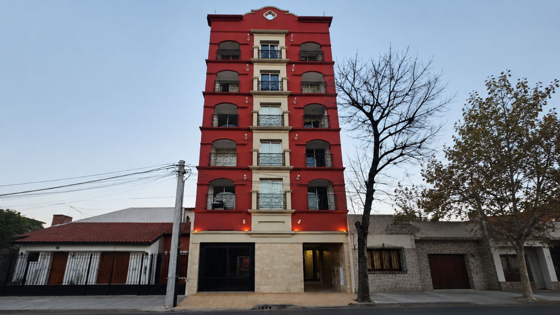 DEPARTAMENTO VENTA MACROCENTRO CON COCHERA 2 DORM - foto 11