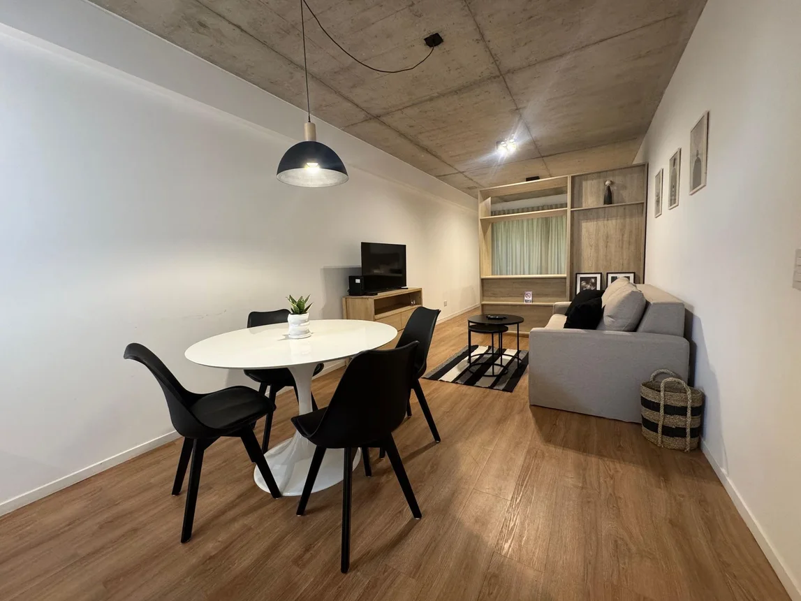 Departamento en venta en San Telmo, Defensa 1600