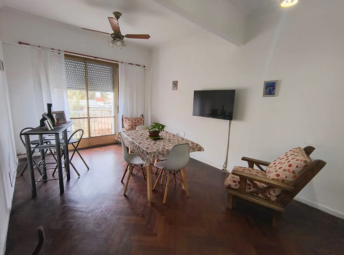Departamento de 3 ambientes en venta en Avellaneda, Coronel Lacarra 300