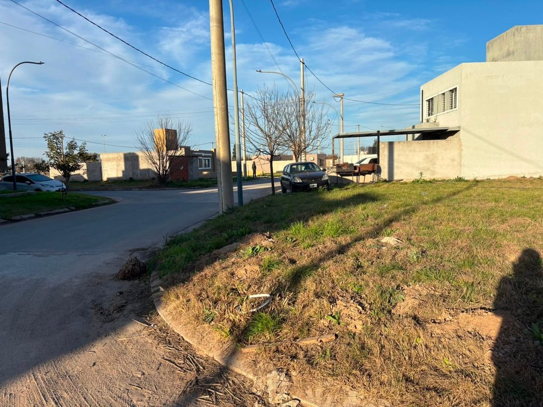 VENTA DE TERRENO EN VALLE CERCANO