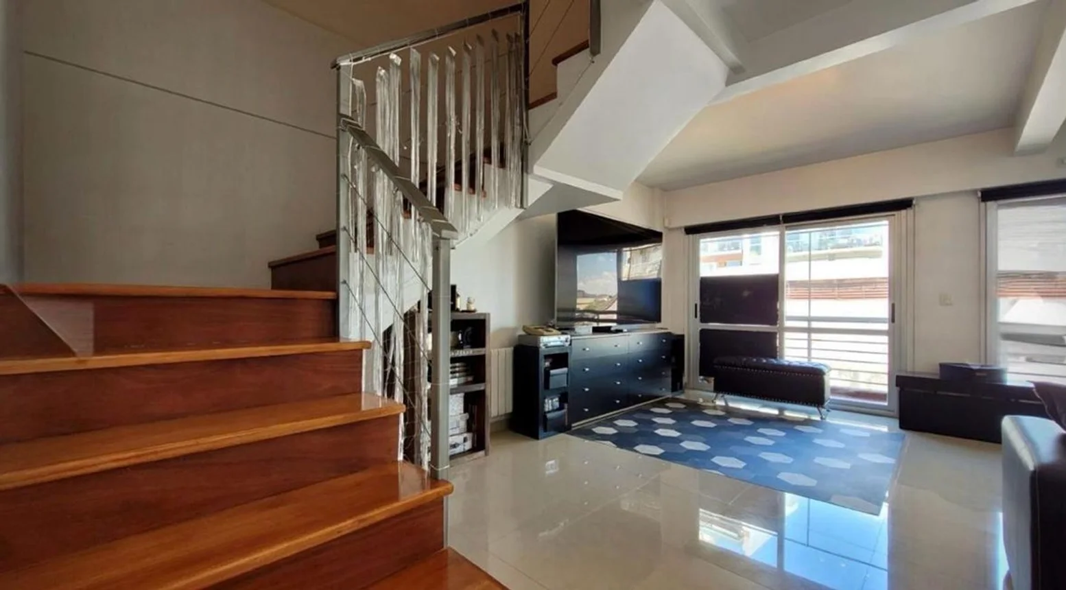 Venta dpto duplex de categoria 4 amb en flores, foto 4
