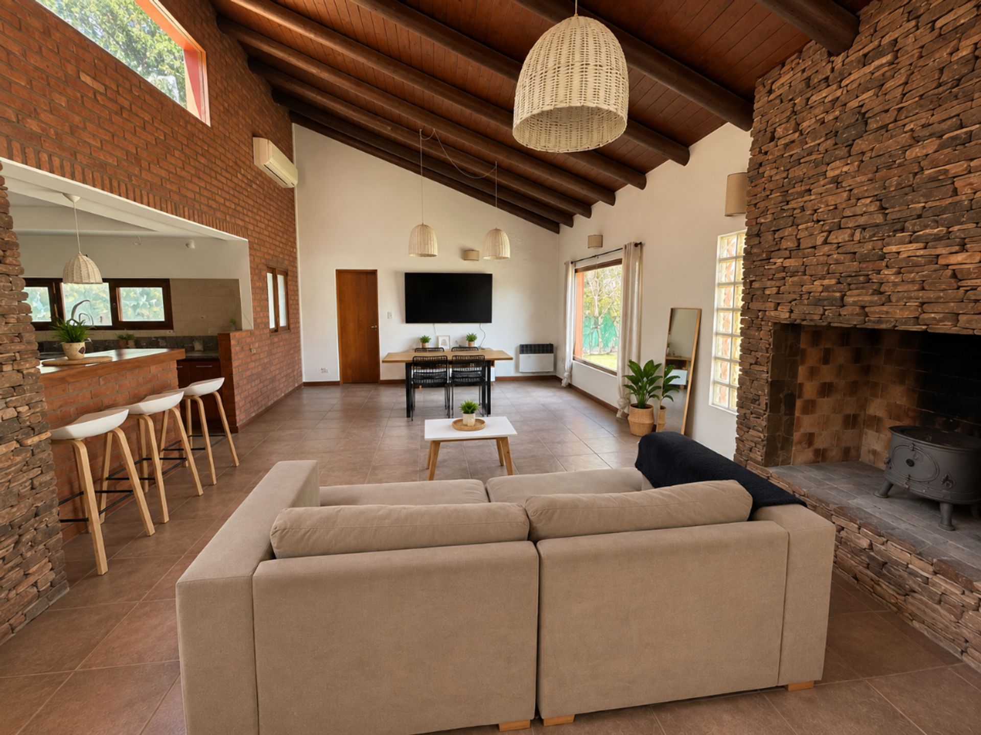 Foto 6 — CASA QUINTA DE 4 AMB PILETA Y PARQUE APTO CREDITO