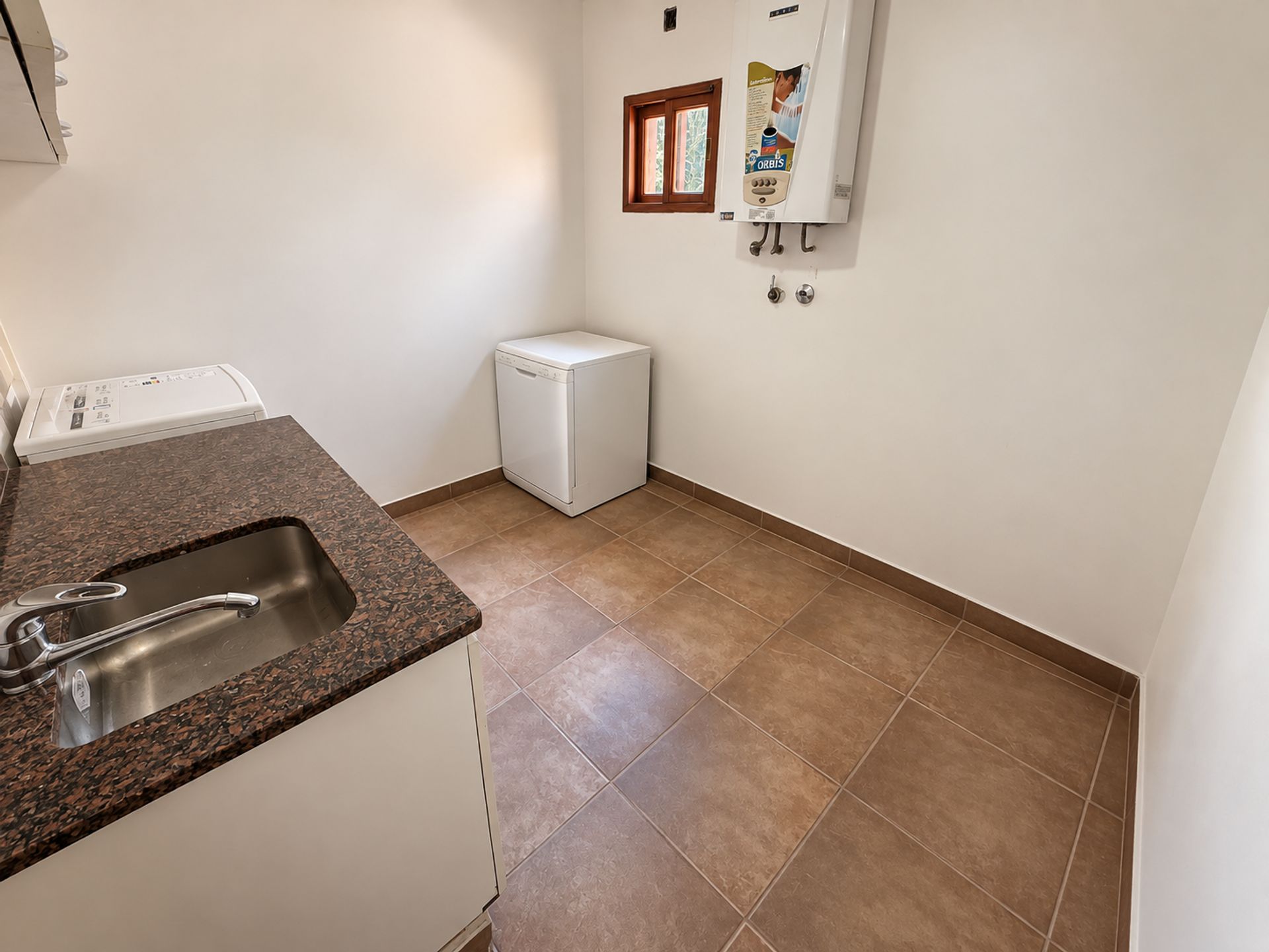 Foto 11 — CASA QUINTA DE 4 AMB PILETA Y PARQUE APTO CREDITO